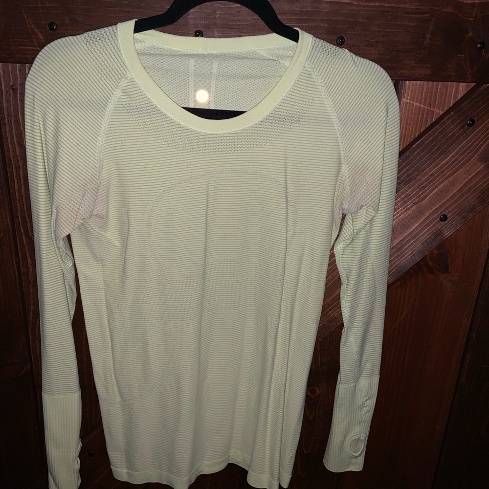 Lululemon running top with thumb holes
